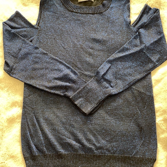 Blue sparkling mock neck cold shoulder sweater - Picture 2 of 5